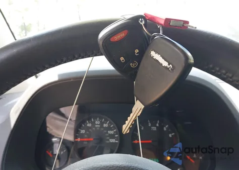 2012 Jeep Compass Latitude из США, поврежденный, VIN 1C4NJDEB6CD656012